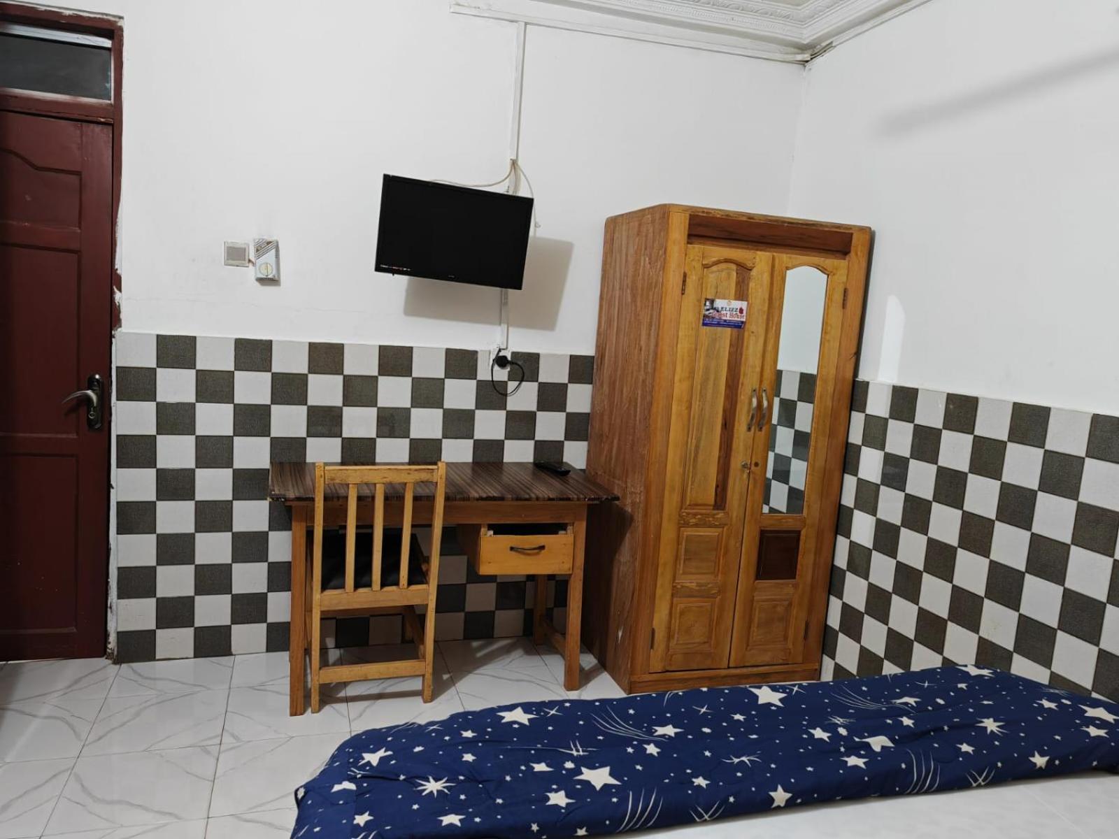 Elizz Guest House Janman エクステリア 写真